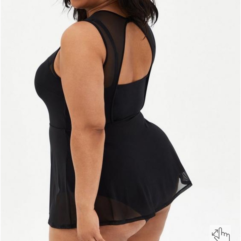Torrid Underwire Short Mesh Overlay Swim Dress With Brief 2D/DD - Picture 3 of 3